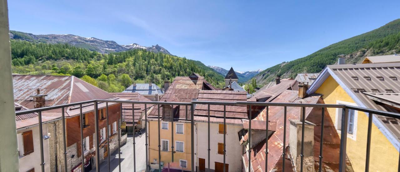 Hotel Pascal อัลโลส ภายนอก รูปภาพ